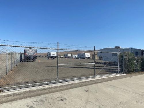 1075 W Elm Ave, Coalinga, CA, 93210 | Card Image