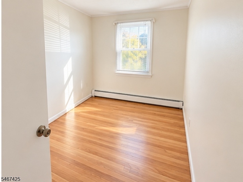 Residential Lease in Harrison Town 4