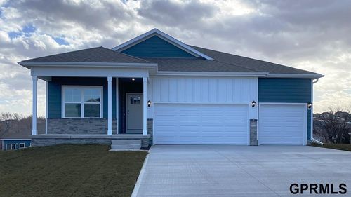 8360 S 176th Ave, Omaha, NE, 68136-2042 | Card Image