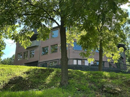 7906 W Farm Road 94, Willard, MO, 65781-8304 | Card Image