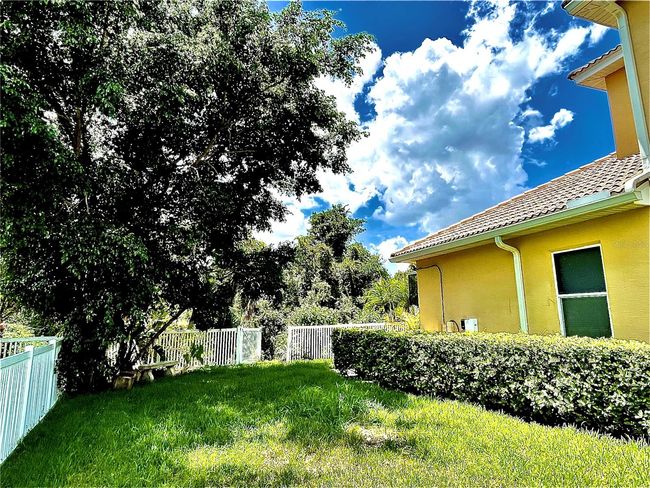 Fenced Side yard | Image 47