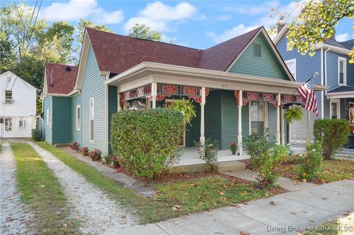 427 E Chestnut St, Corydon, IN, 47112-1203 | Card Image