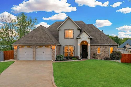 3 Baylee Dr, Longview, TX, 75605-0827 | Card Image