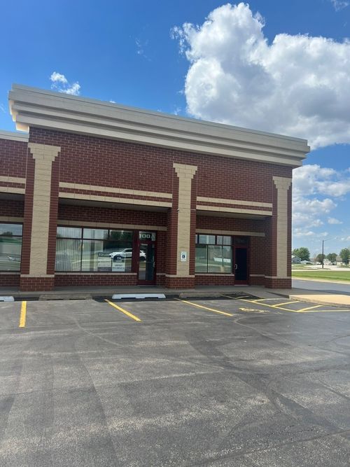 a-1521 N Convent Street, Bourbonnais, IL, 60914 | Card Image