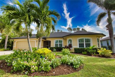 39 Tee View Place, House other with 3 bedrooms, 2 bathrooms and null parking in Rotonda West FL | Image 1