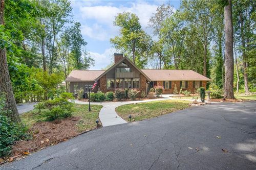 4310 Woodbourne Dr, Clemmons, NC, 27012-9132 | Card Image