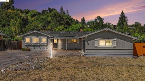 649 Moraga Way, Orinda, CA, 94563-4246 | Card Image