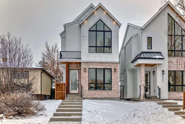 2046 41 Avenue Sw, Home with 4 bedrooms, 3 bathrooms and 2 parking in Calgary AB | Image 1