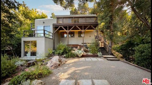 19562 Cave Way, Topanga, CA, 90290-3104 | Card Image