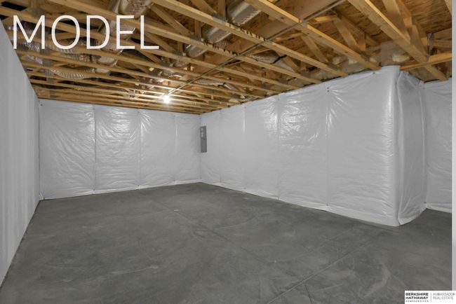 5417 N 191 St St, House other with 4 bedrooms, 3 bathrooms and 3 parking in Elkhorn NE | Image 48