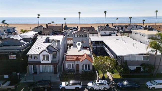 1113 W Balboa Blvd, House other with 6 bedrooms, 4 bathrooms and 2 parking in Newport Beach CA | Image 30