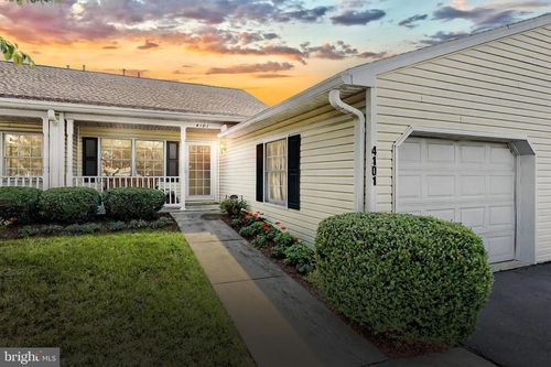 4101-4101 Woodspring Ln, YORK, PA, 17402-7573 | Card Image