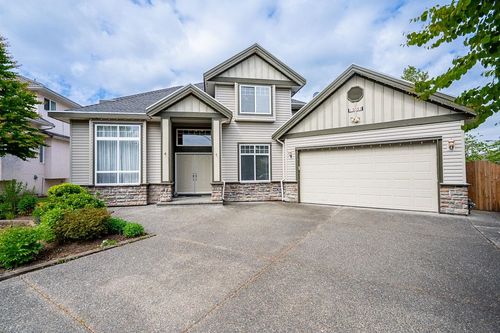 13053 96a Ave, Surrey, BC, V3T5N3 | Card Image