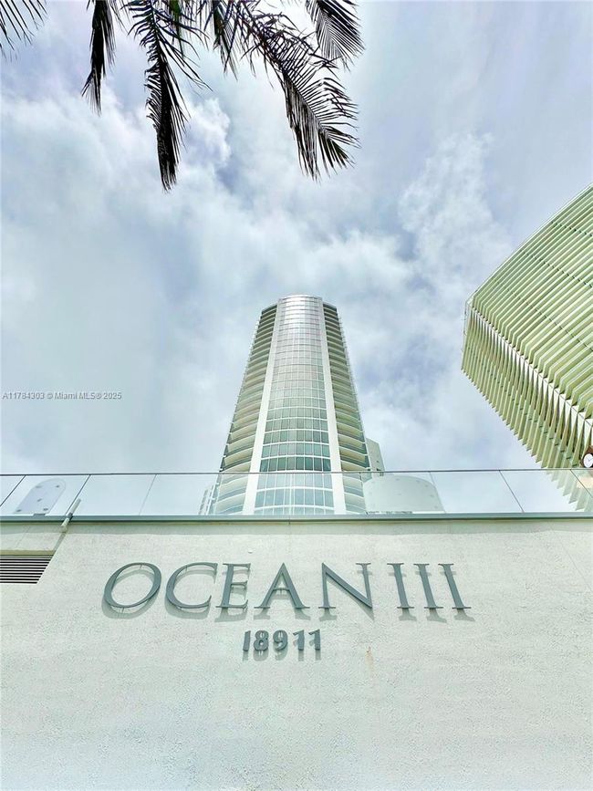 APT-405 - 18911 Collins Ave, Condo with 3 bedrooms, 4 bathrooms and null parking in Sunny Isles Beach FL | Image 31