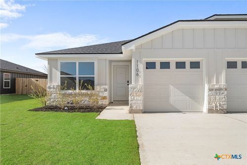 1106 S College Ave, Troy, TX, 76579-2879 | Card Image