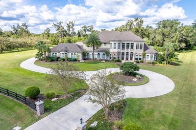 Luxury Estate on 5 Acres! | Image 1