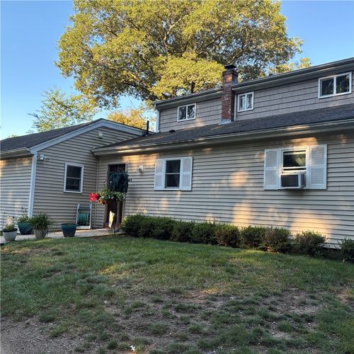 44 Maxwell Dr, North Kingstown, RI, 02852-3224 | Card Image