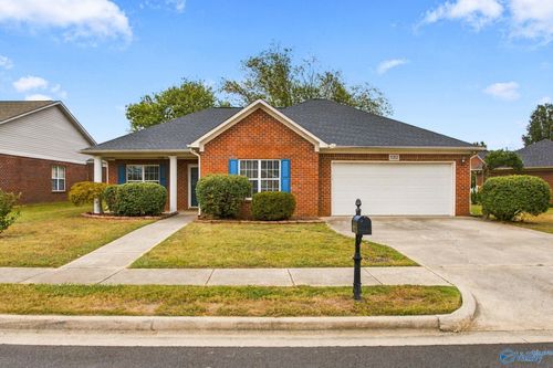 5212 Frankford Dr Se, Owens Cross Roads, AL, 35763-9125 | Card Image