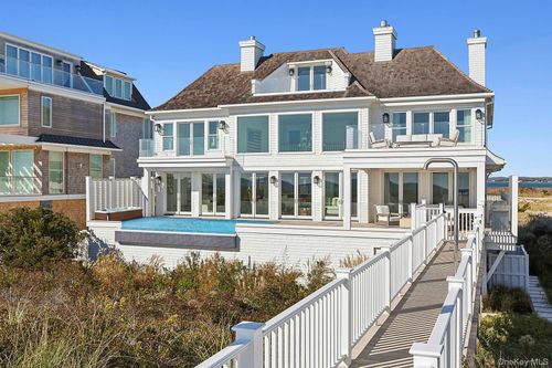 785 Dune Rd, Southampton, NY, 11968-4715 | Card Image