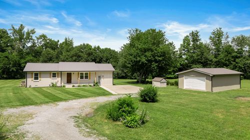 266 Mcbride Ln, Bradyville, TN, 37026-5024 | Card Image