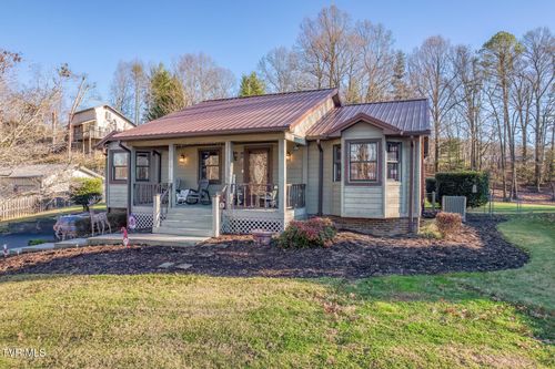 155 Horseshoe Dr, Johnson City, TN, 37601-5305 | Card Image