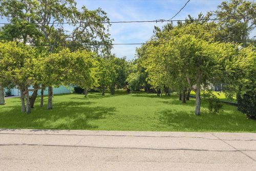 00 2nd St, Dickinson, TX, 77539 | Card Image