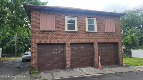rear-n-604 Rear Grant St, Hazleton, PA, 18201-4024 | Card Image