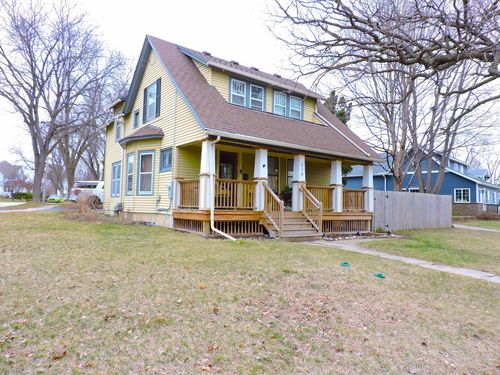516 Riverside Drive, Fort Atkinson, WI, 53538 | Card Image