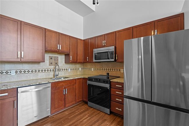 UNIT-107 - 180 Allen St, Condo with 2 bedrooms, 2 bathrooms and 2 parking in Woonsocket RI | Image 9