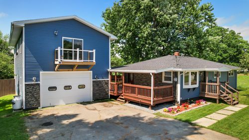 513 Main Street, Corinth, ME, 04427 | Card Image