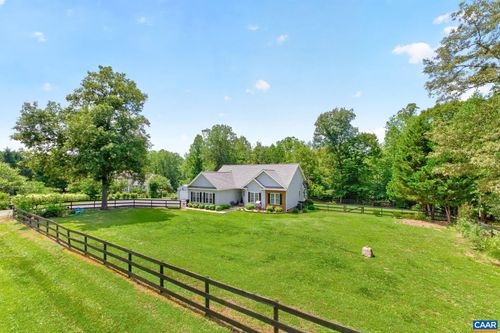 378 Keswick Glen Dr, Keswick, VA, 22947-2118 | Card Image