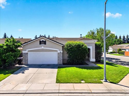 3400 Sleepy Hollow Ln, Modesto, CA, 95355-7806 | Card Image