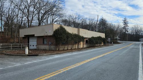 3480 State Route 208, Campbell Hall, NY, 10916-3415 | Card Image