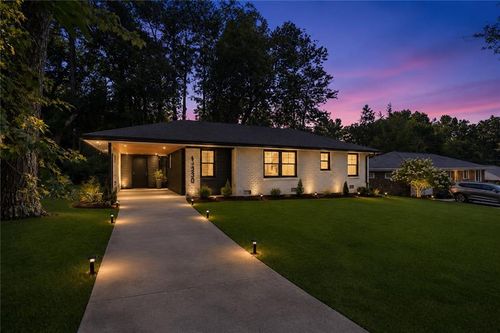 1979 Creekside Ct, decatur, GA, 30032-4929 | Card Image