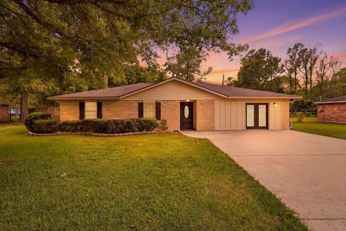 1460 Willow Bend Dr, Vidor, TX, 77662-6634 | Card Image