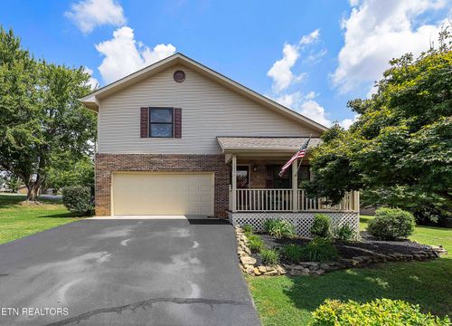 1202 Fielding Dr, Maryville, TN, 37804-5380 | Card Image