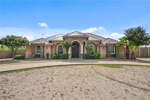 678 La Mesa St, Rio Grande City, TX, 78582-6209 | Card Image