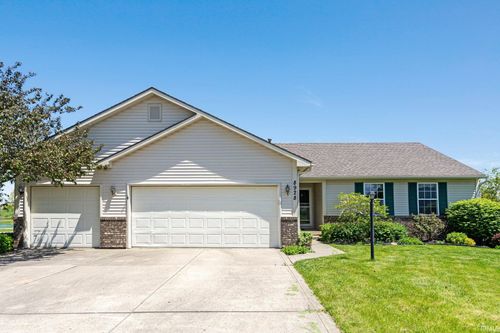 8928 Goshawk Ln, Fort Wayne, IN, 46825-3058 | Card Image