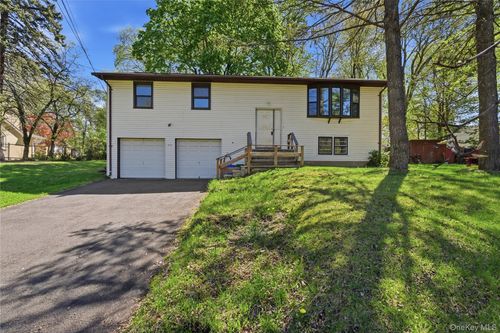 400 S Little Tor Road, Clarkstown, NY, 10956 | Card Image