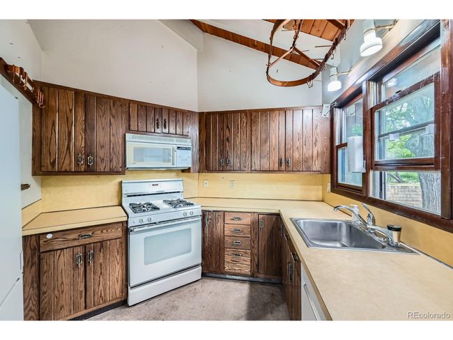 2221 N 95 Th St, House other with 2 bedrooms, 3 bathrooms and null parking in Boulder CO | Image 7