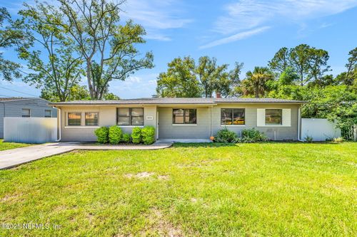 7875 Denham Rd E, Jacksonville, FL, 32208-3006 | Card Image