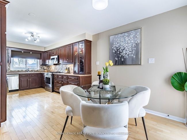 231 Elizabeth St S, House other with 6 bedrooms, 5 bathrooms and 4 parking in Brampton ON | Image 12