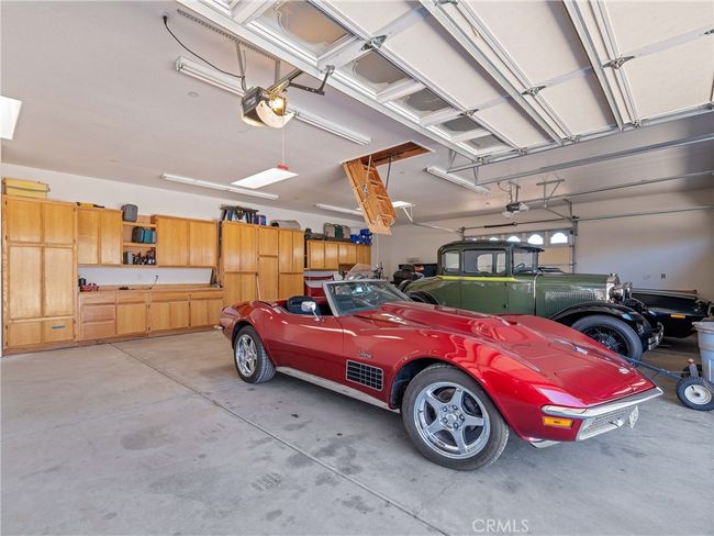 8650 Verbena Rd, House other with 4 bedrooms, 4 bathrooms and 7 parking in Oak Hills CA | Image 57