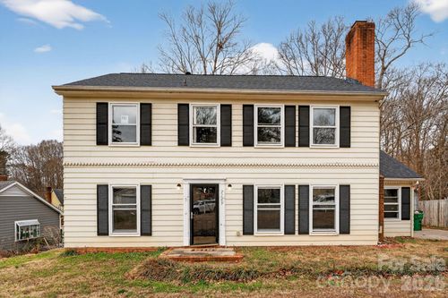 7129 Walnut Wood Dr, Charlotte, NC, 28227-1223 | Card Image