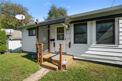 View of front of house with a front yard | Image 2