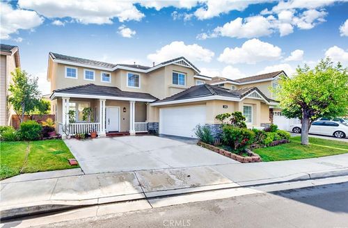5432 Wrench Ct, Lakewood, CA, 90712-1450 | Card Image
