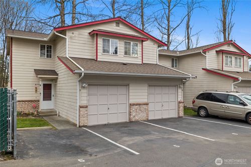 apt-5-126 W Casino Rd, Everett, WA, 98204-1700 | Card Image