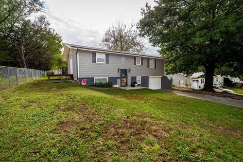 642 E 14th St, Concordia, KS, 66901-5026 | Card Image