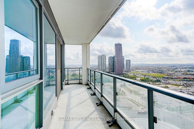 2603 - 5 Buttermill Ave, Condo with 2 bedrooms, 2 bathrooms and null parking in Vaughan ON | Image 42