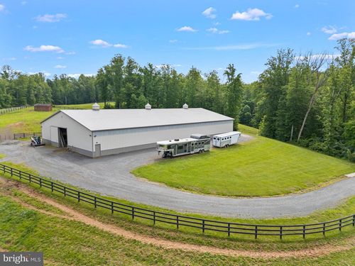 7312 Oak Ln, MARSHALL, VA, 20115-2013 | Card Image